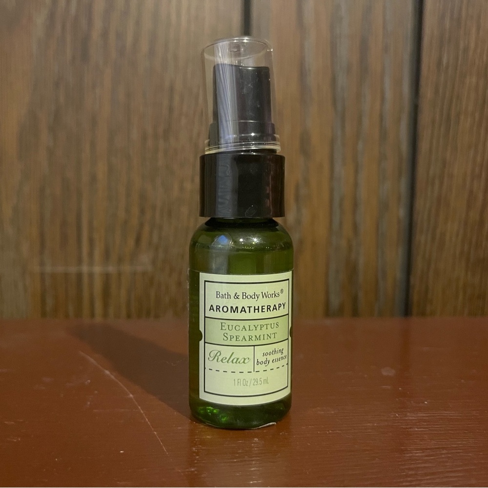 New VTG Bath & Body Works Aromatherapy Eucalyptus Spearmint Soothing Body Spray